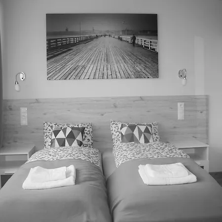 3 City Apartment *