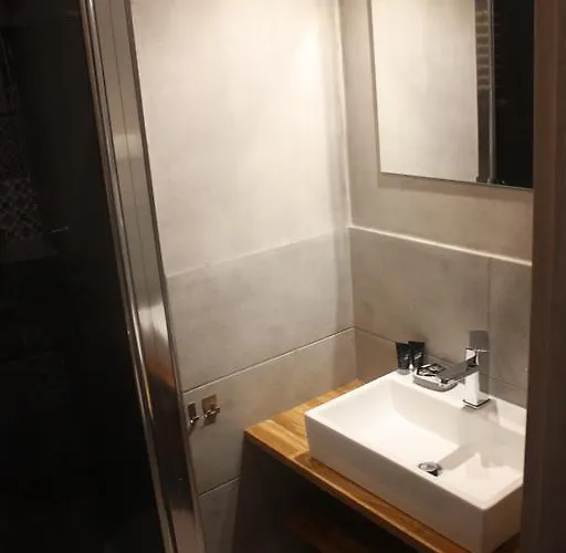 3 City * גדינייה