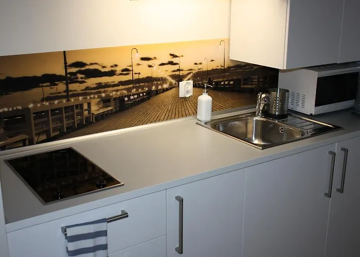 アパート 3 City *