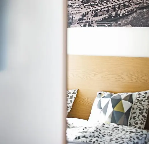 アパート 3 City *