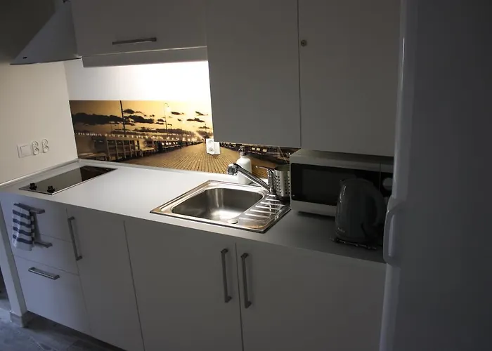 3 City アパート *